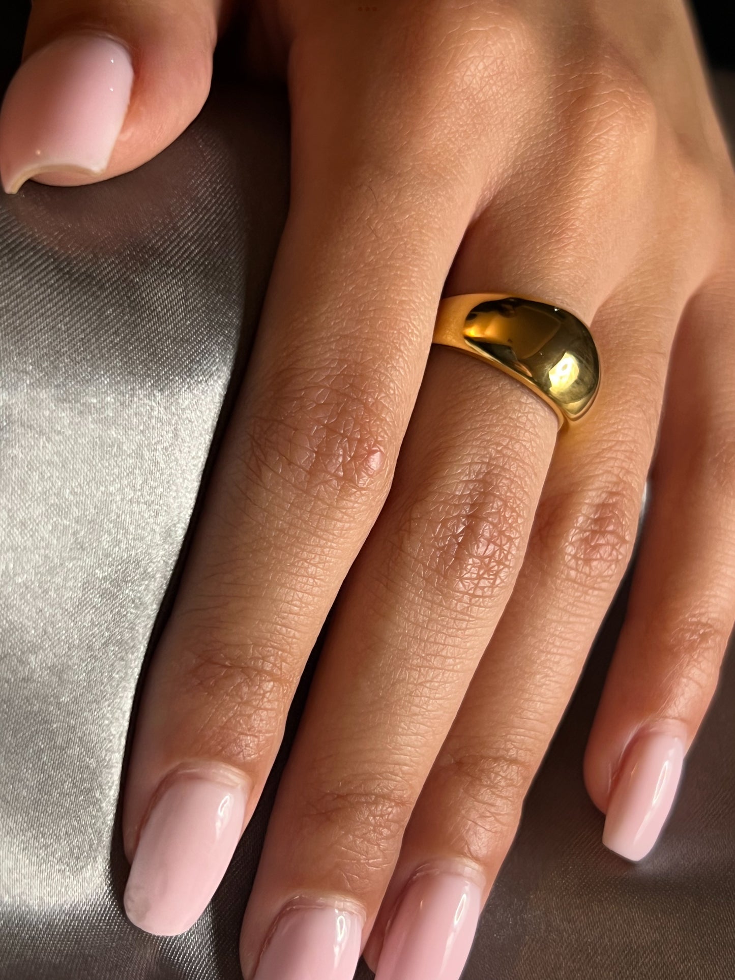 Eye Magnet Ring